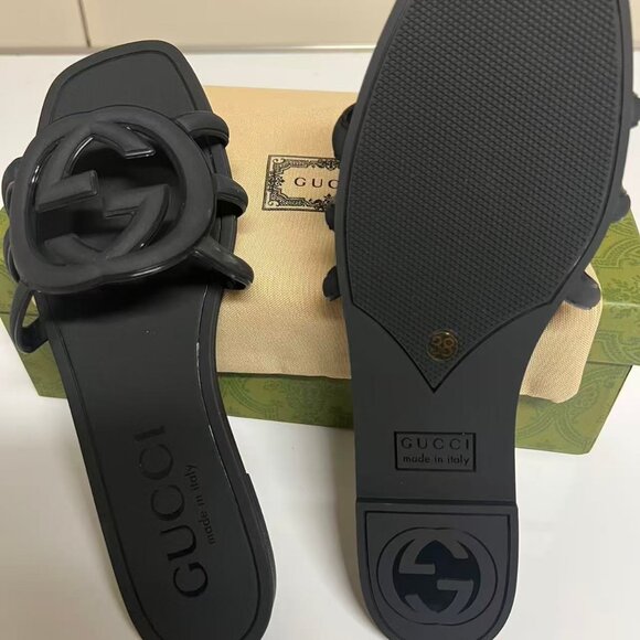 Gucci Women's Black Marmont Rubber Slides US 9 - New - Picture 3 of 4